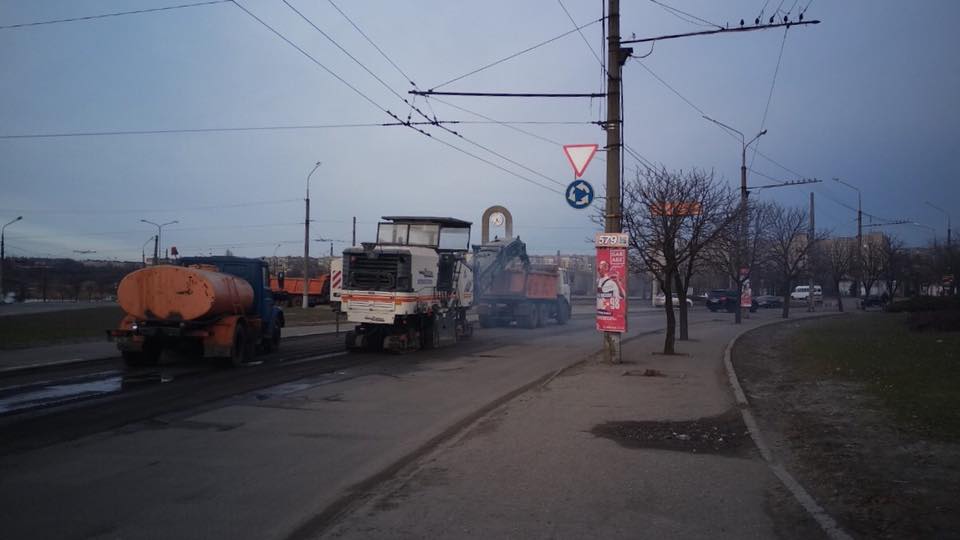 Дорожная техника на улицах Кривого Рога 