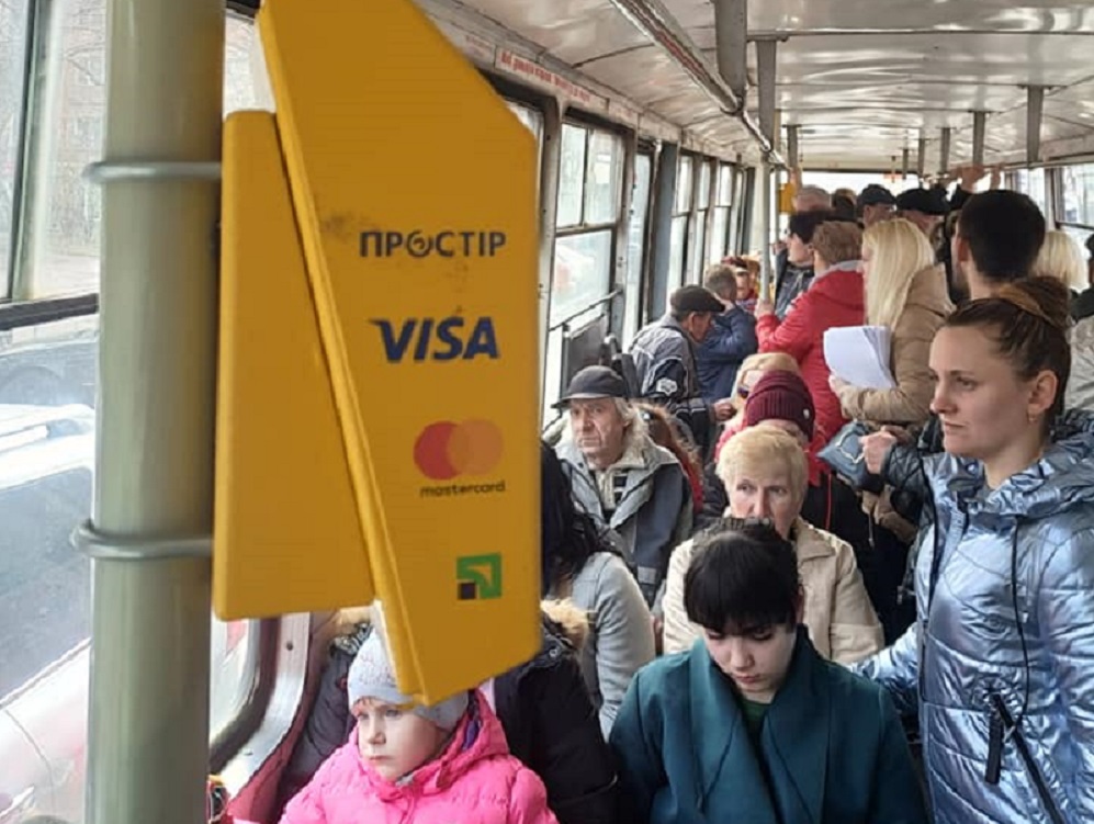 Трамваи Кривого Рога оборудованы системами безналичной оплаты проезда 