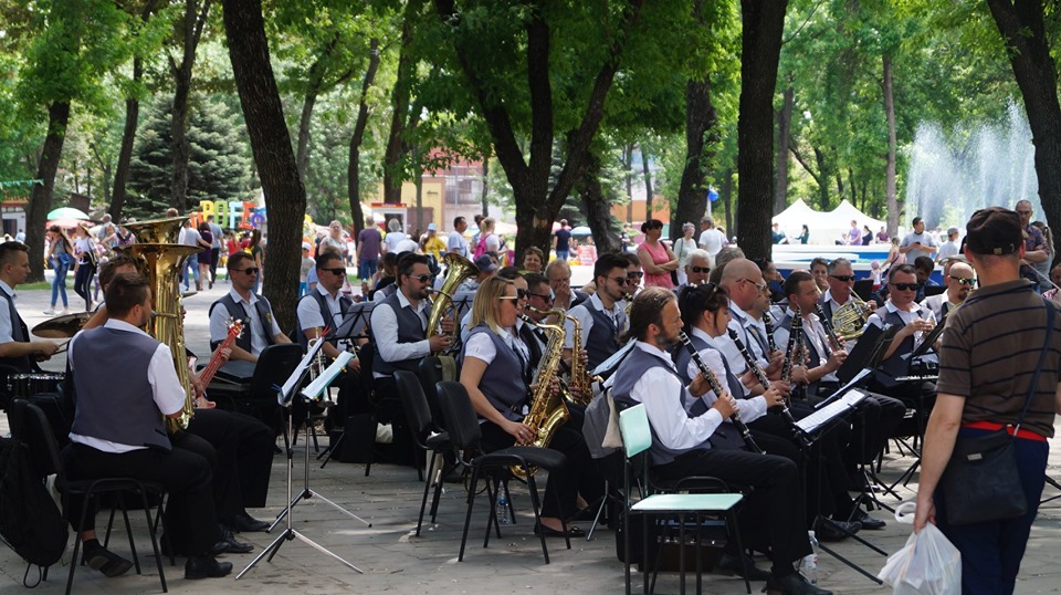 Муниципальный оркестр Кривого Рога - музыкальное украшение всех городских праздников