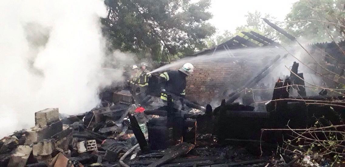 13 человек личного состава и 3 единицы пожарно-спасательной техники тушили пожар на улице Славная