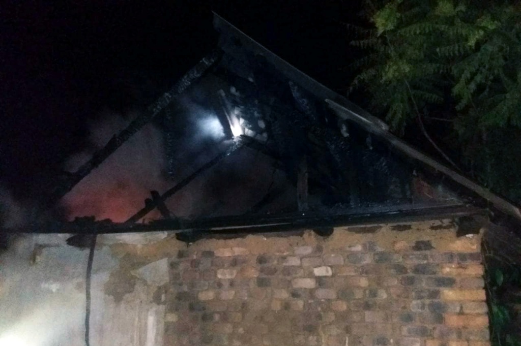 Частное домовладение в Покровском районе Кривого Рога пострадало во время пожара