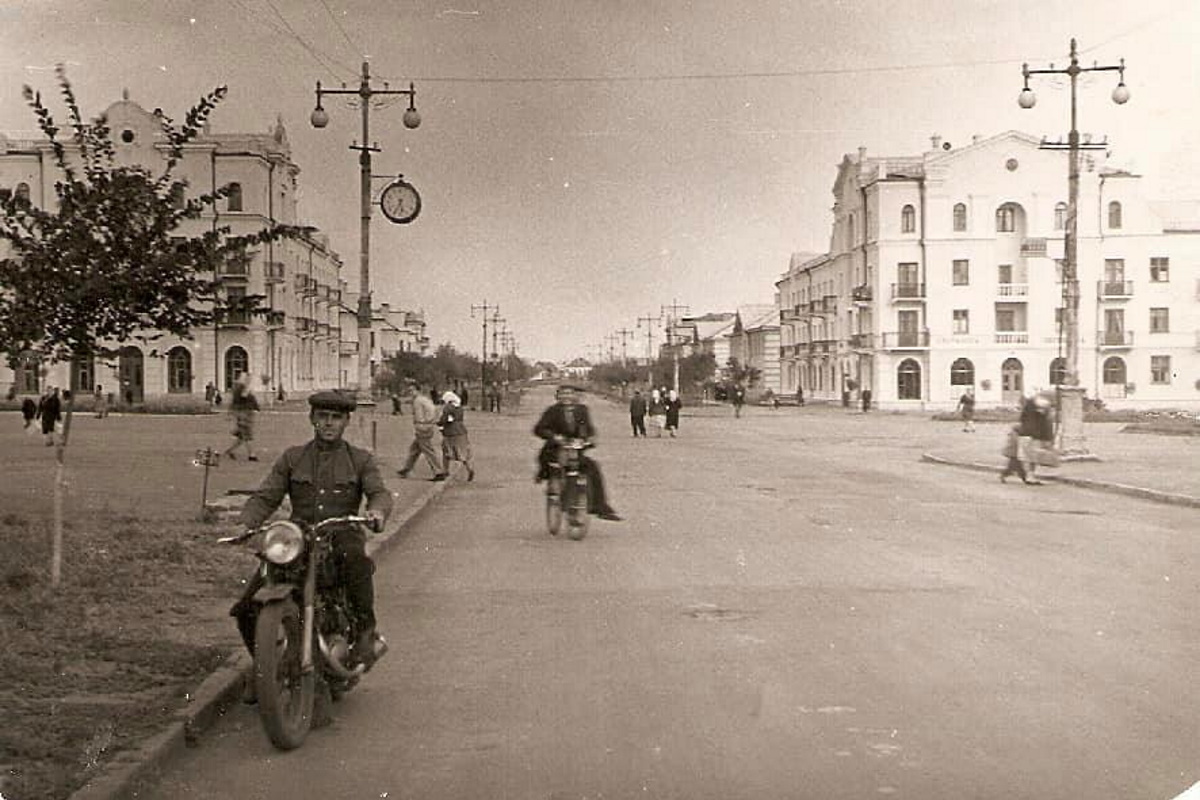 Улица Ивана Сирко. Конец 40-х, начало 50-х годов.