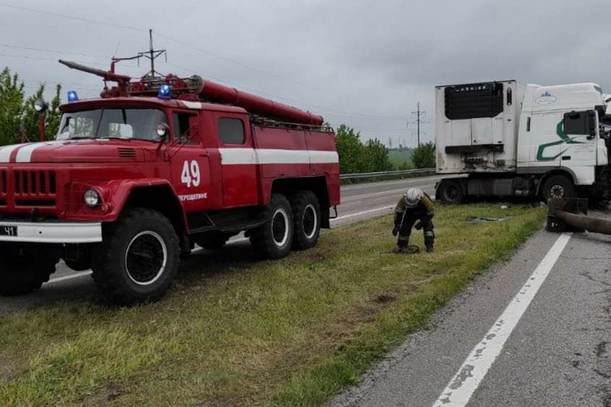 Авария на трассе возле Новомосковска.