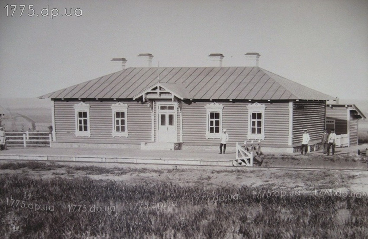 Казармы железнодорожного поста Роковатая (здание не сохранилось).
