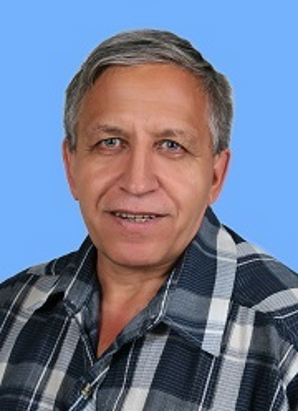Анатолий Алиев
