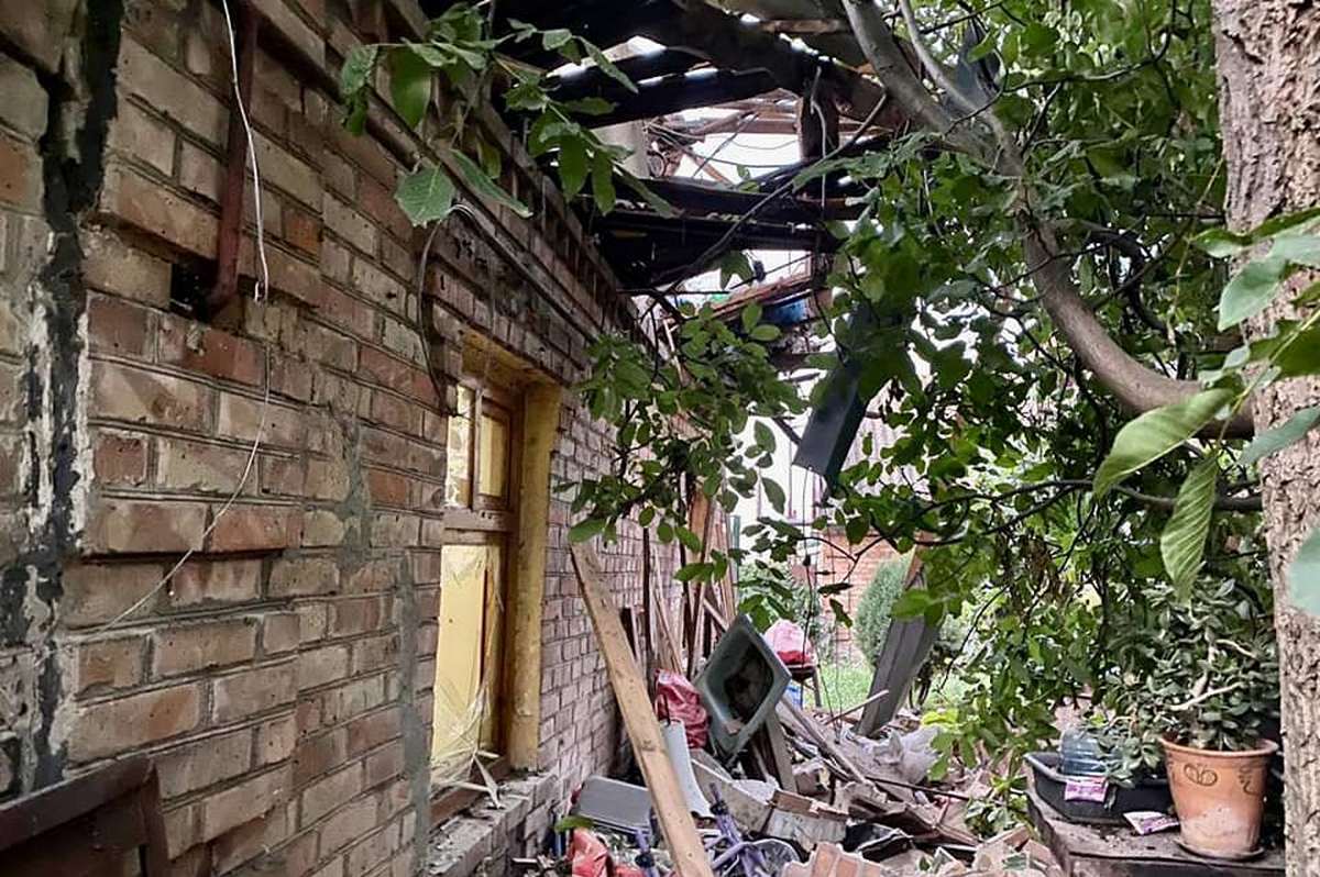 У місті пошкоджені 15 приватних будинків