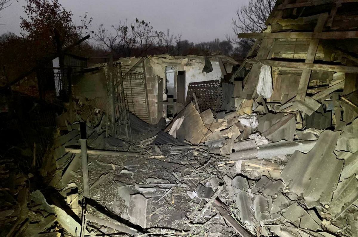Російські снаряди повністю зруйнували один будинок