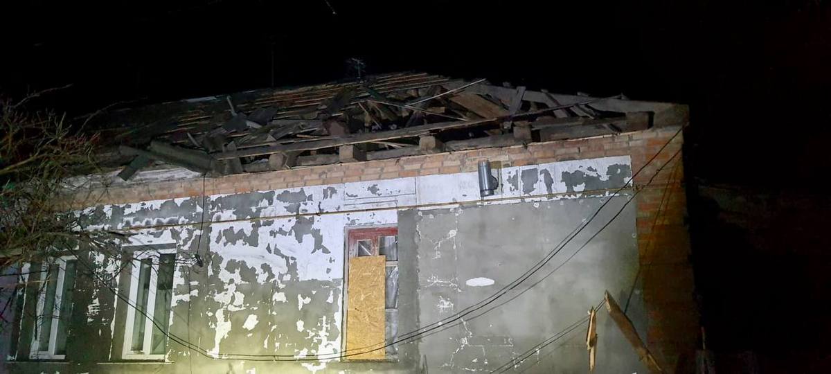 У Нікополі пошкоджено з десяток приватних будинків