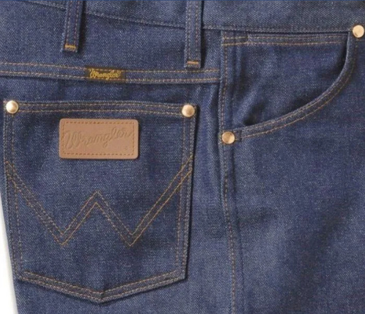 Справжні фірмові джинси - статусна річ для молоді тих років