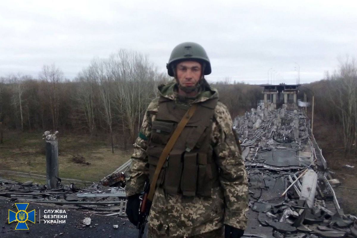 СБУ отримала висновок судової портретної експертизи, якою підтверджено, що військовий на відео – саме Олександр Мацієвський.