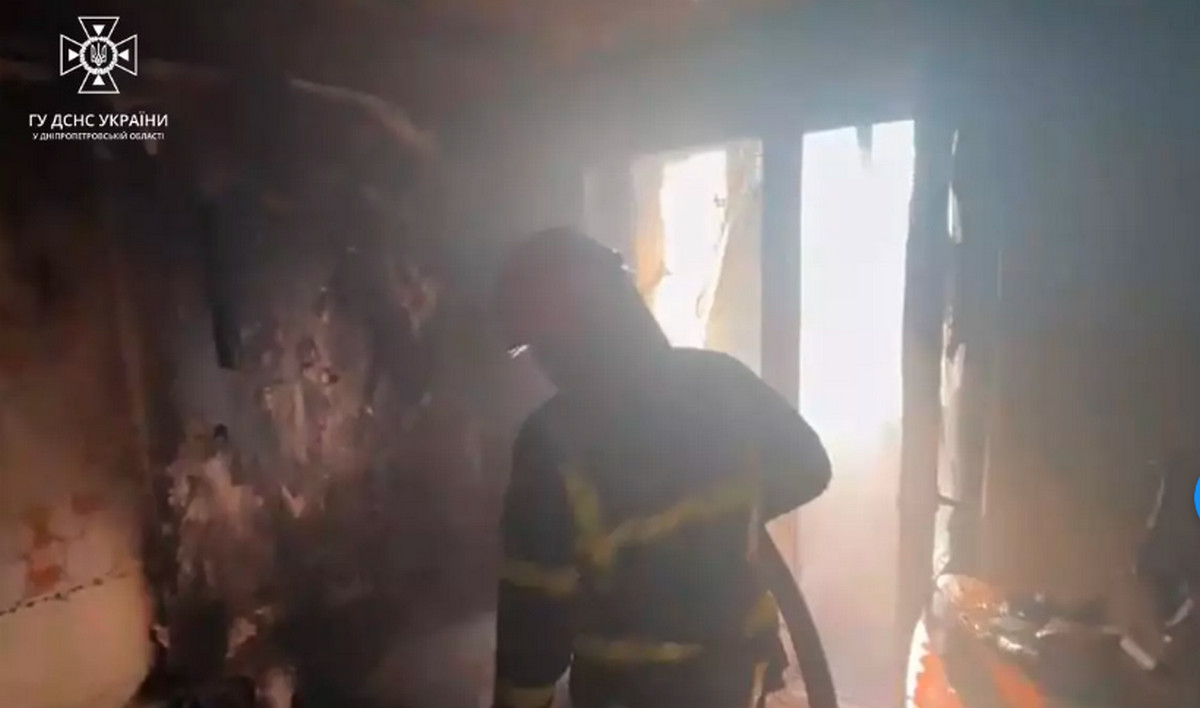 Вогнем знищено домашнє майно на балконі та у кімнаті, пошкоджено внутрішнє оздоблення стін та стелі.