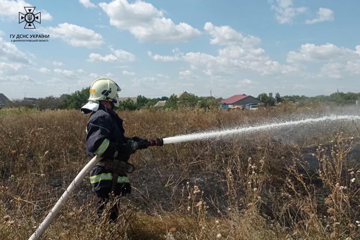 Протягом минулої доби, рятувальники Дніпропетровщини ліквідували 33 займання.