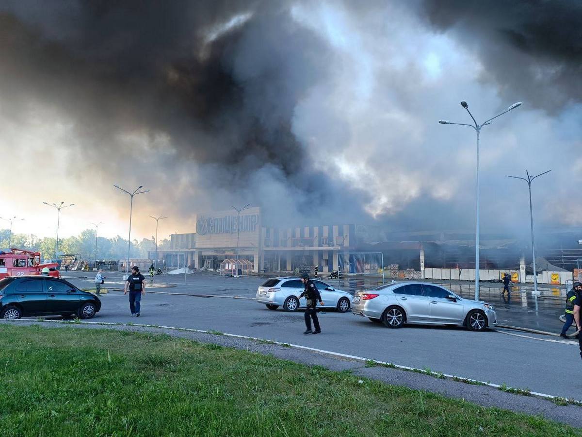 Війська рф скинули дві керовані авіабомби на Харків