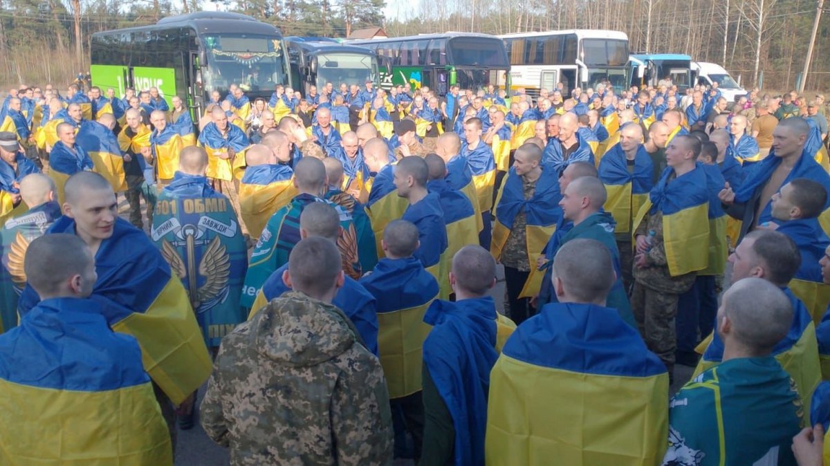 Додому повернулося 277 українців Додому повернулося 277 українців