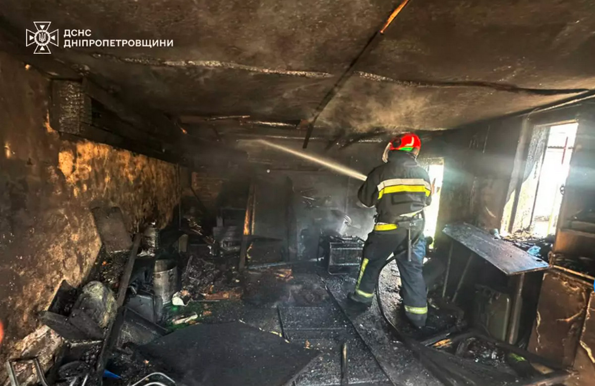 Вогнеборці ліквідували пожежу об 11:36. Вогнеборці ліквідували пожежу об 11:36.