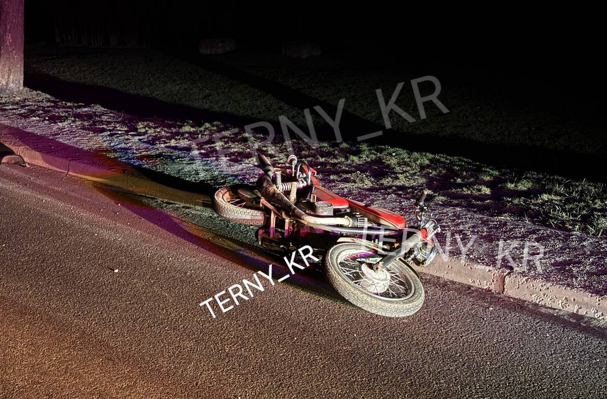 У Тернівському районі 34-річний мотоцикліст виїхав на зустрічну смугу руху.